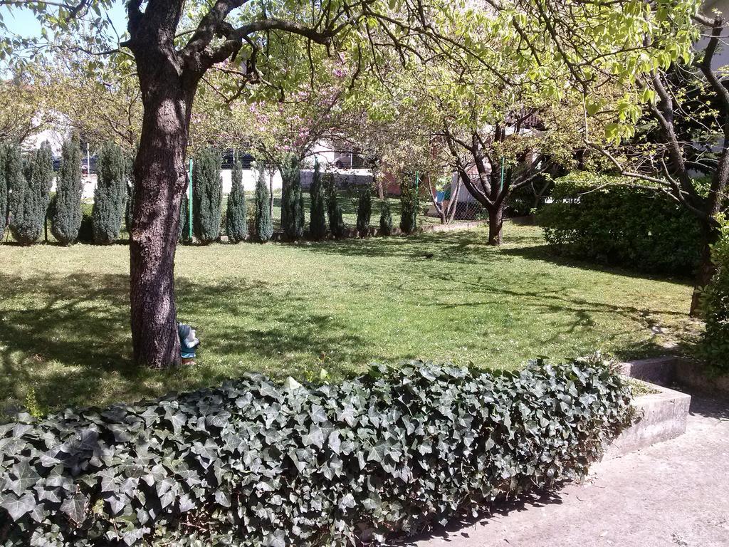 Apartments Garden Zagreb Bagian luar foto